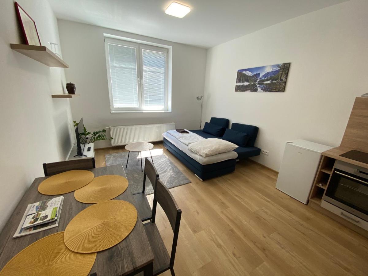 No. 34 Apartment Hradec Kralove Exterior photo