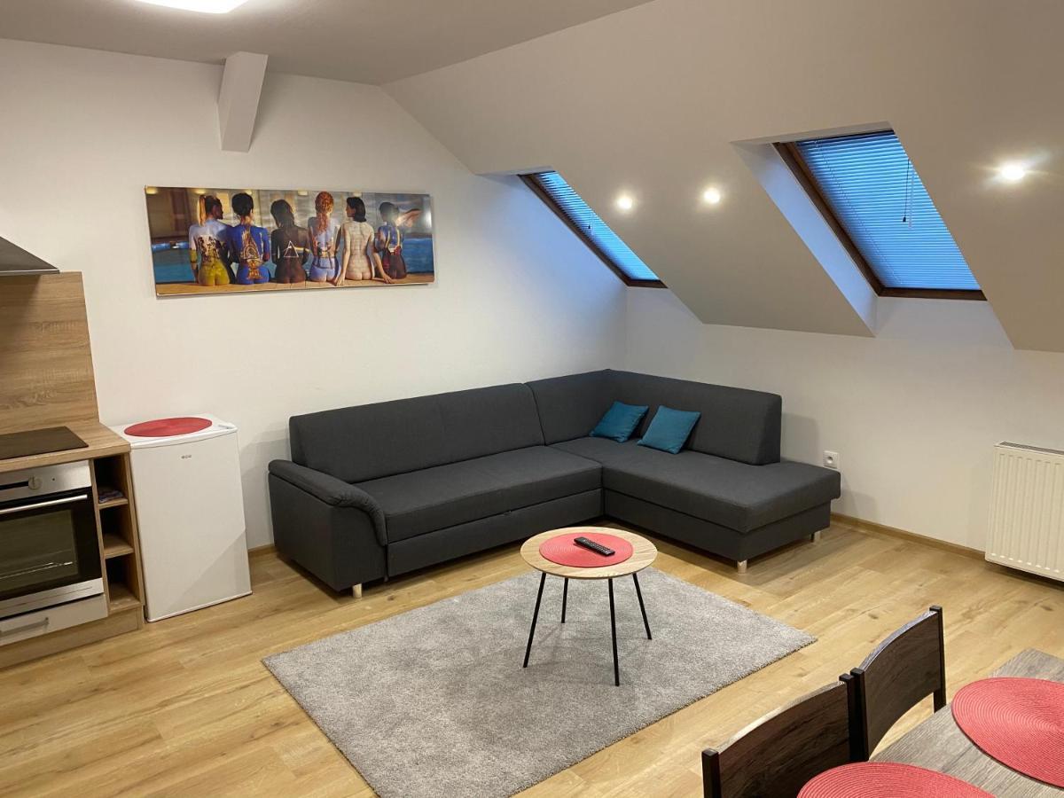 No. 34 Apartment Hradec Kralove Exterior photo